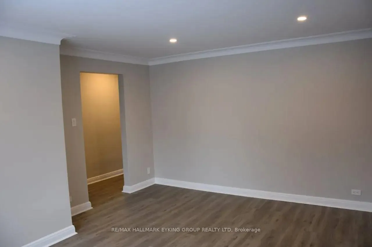 Photo 11 of Unit 2, 131 Hawthorne Avenue, Ottawa, Ottawa East — HOMEH