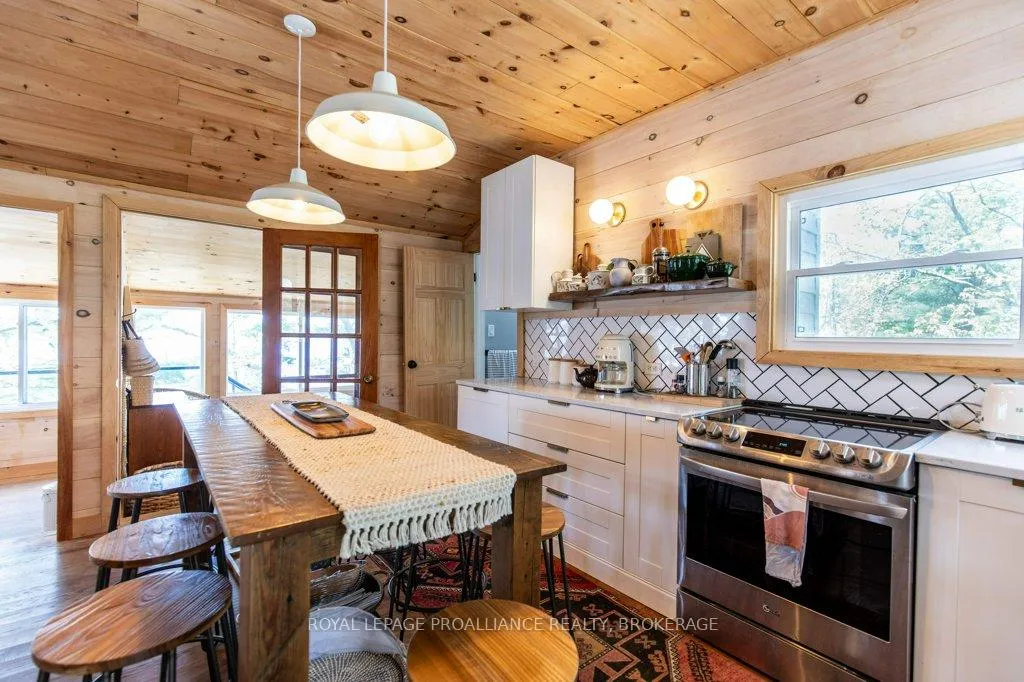 Photo 4 of 1055B Vilalta Lane, Frontenac, Frontenac Centre — HOMEH