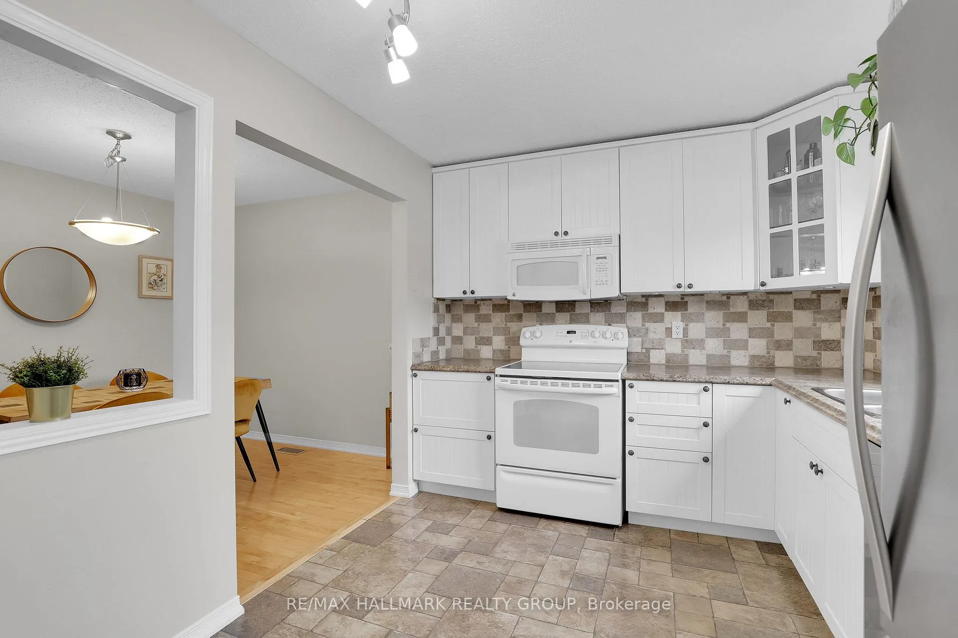Photo 9 of Unit 34, 55 Bering Court, Ottawa, Kanata - Katimavik — HOMEH
