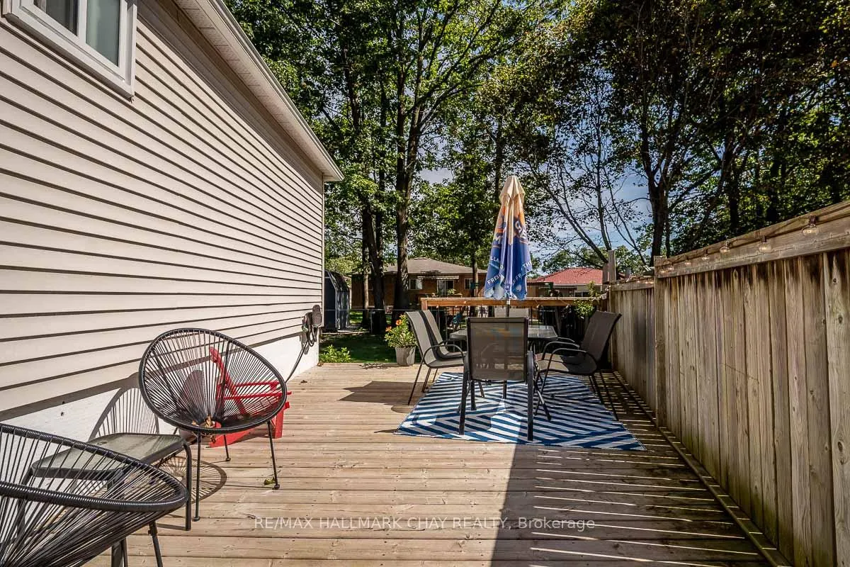 Photo 36 of 29 Shaw Crescent, Barrie, Letitia Heights — HOMEH