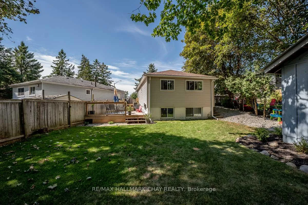 Photo 39 of 29 Shaw Crescent, Barrie, Letitia Heights — HOMEH