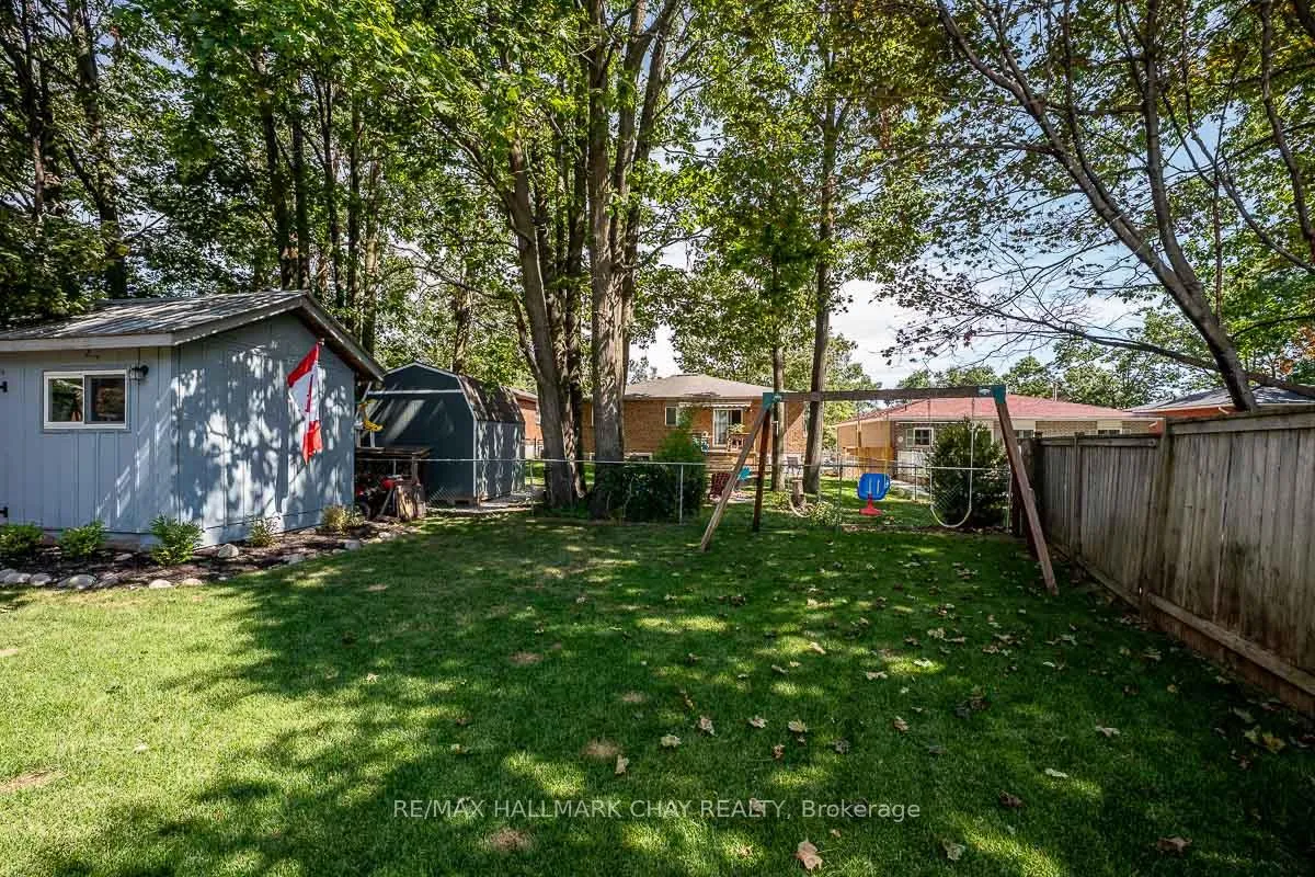 Photo 40 of 29 Shaw Crescent, Barrie, Letitia Heights — HOMEH