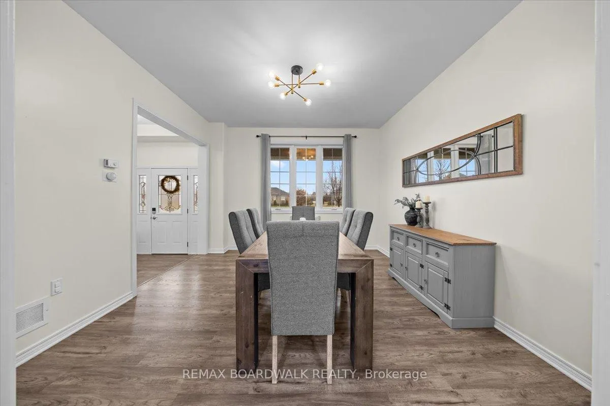 Photo 16 of 8044 Craig Farm Drive, Ottawa, Metcalfe — HOMEH