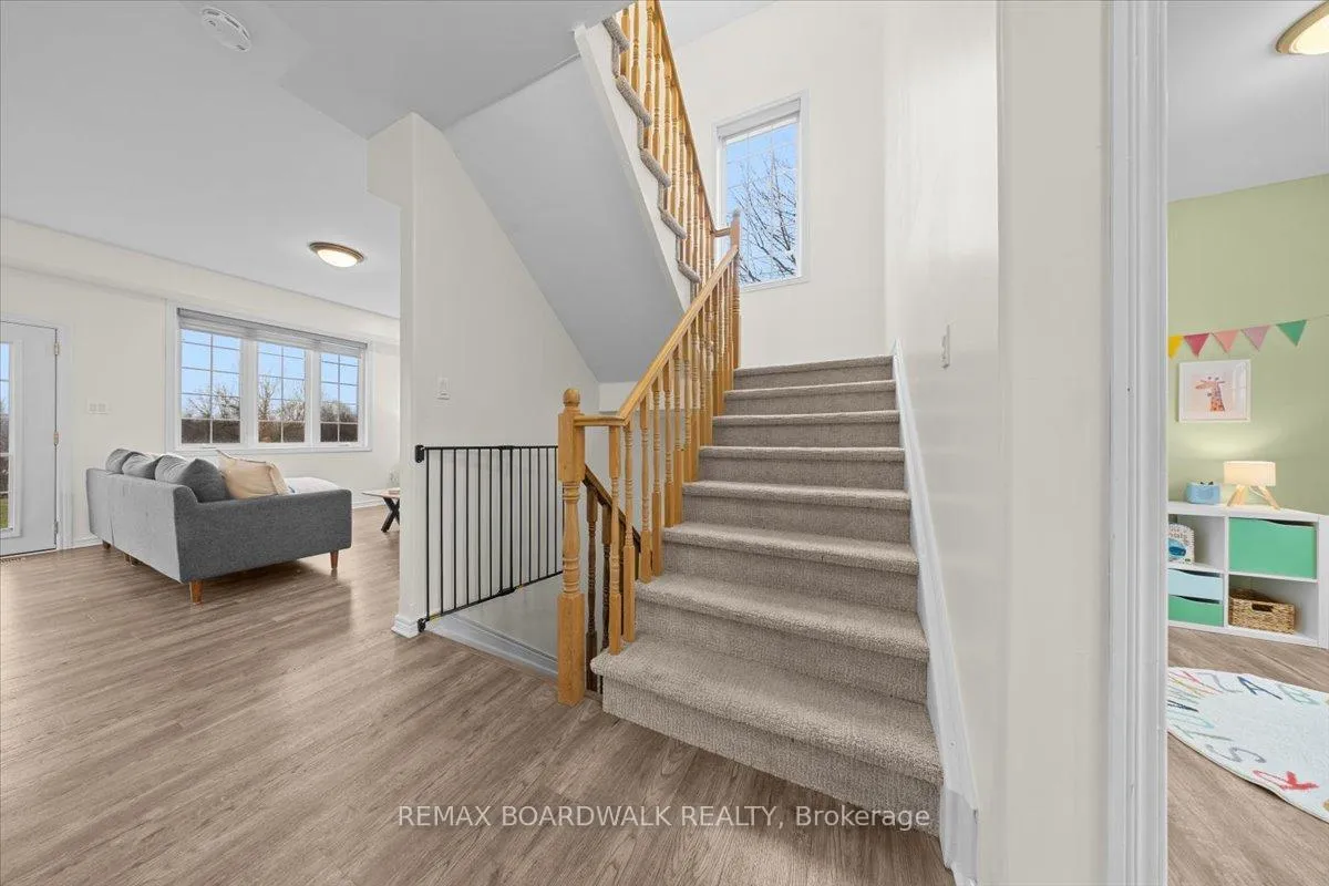 Photo 20 of 8044 Craig Farm Drive, Ottawa, Metcalfe — HOMEH