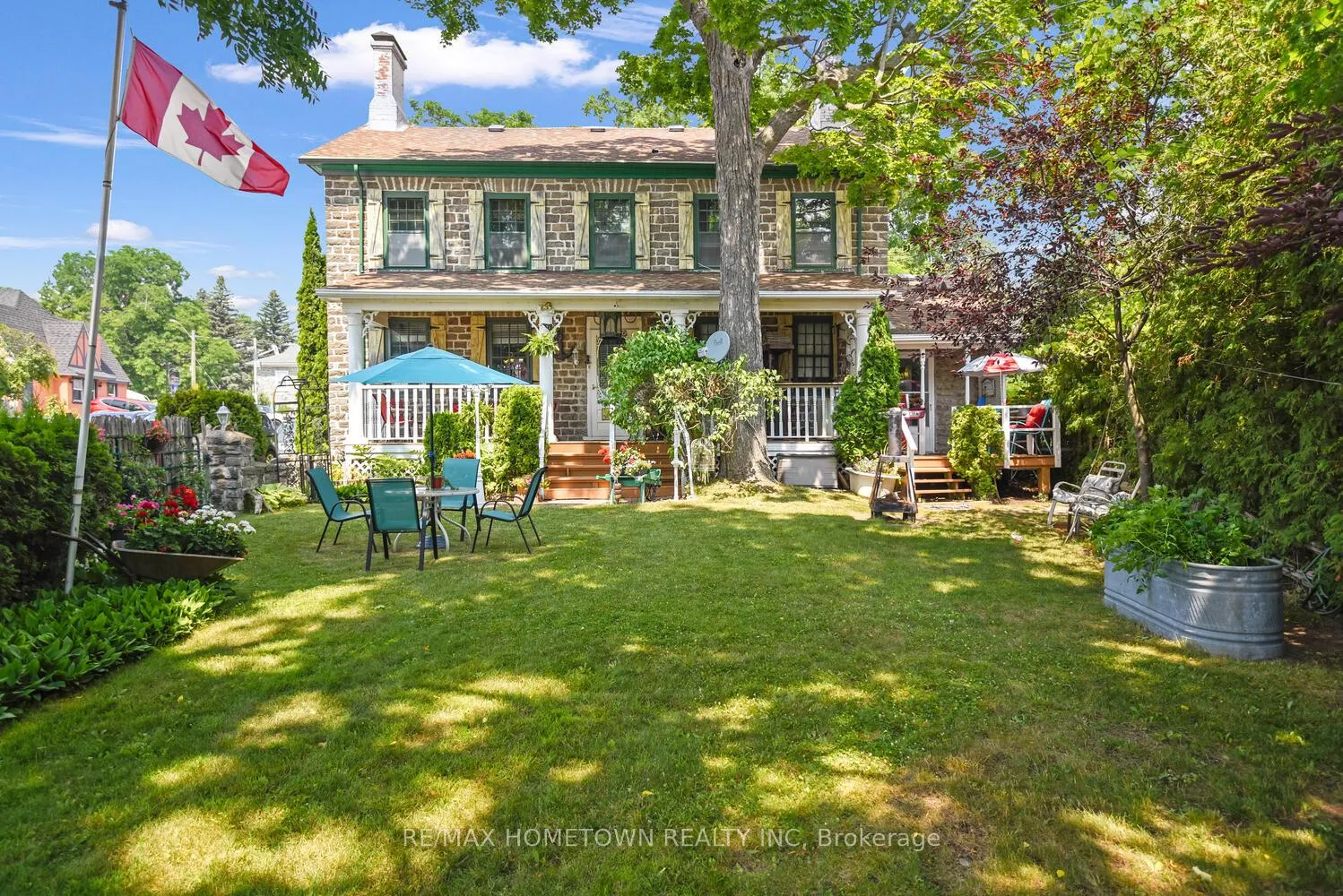 Photo 2 of 495 King Street W, Prescott — HOMEH