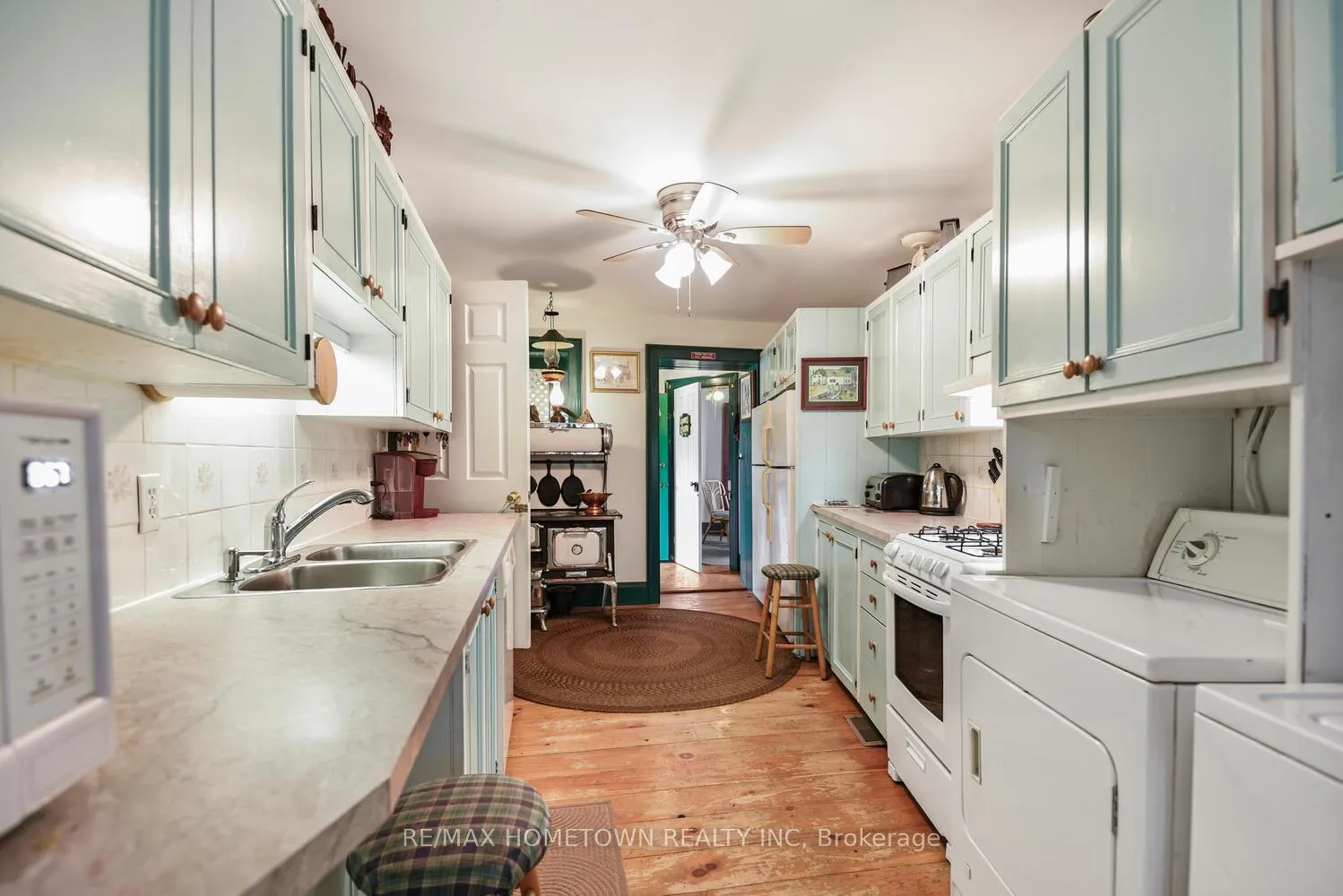 Photo 23 of 495 King Street W, Prescott — HOMEH