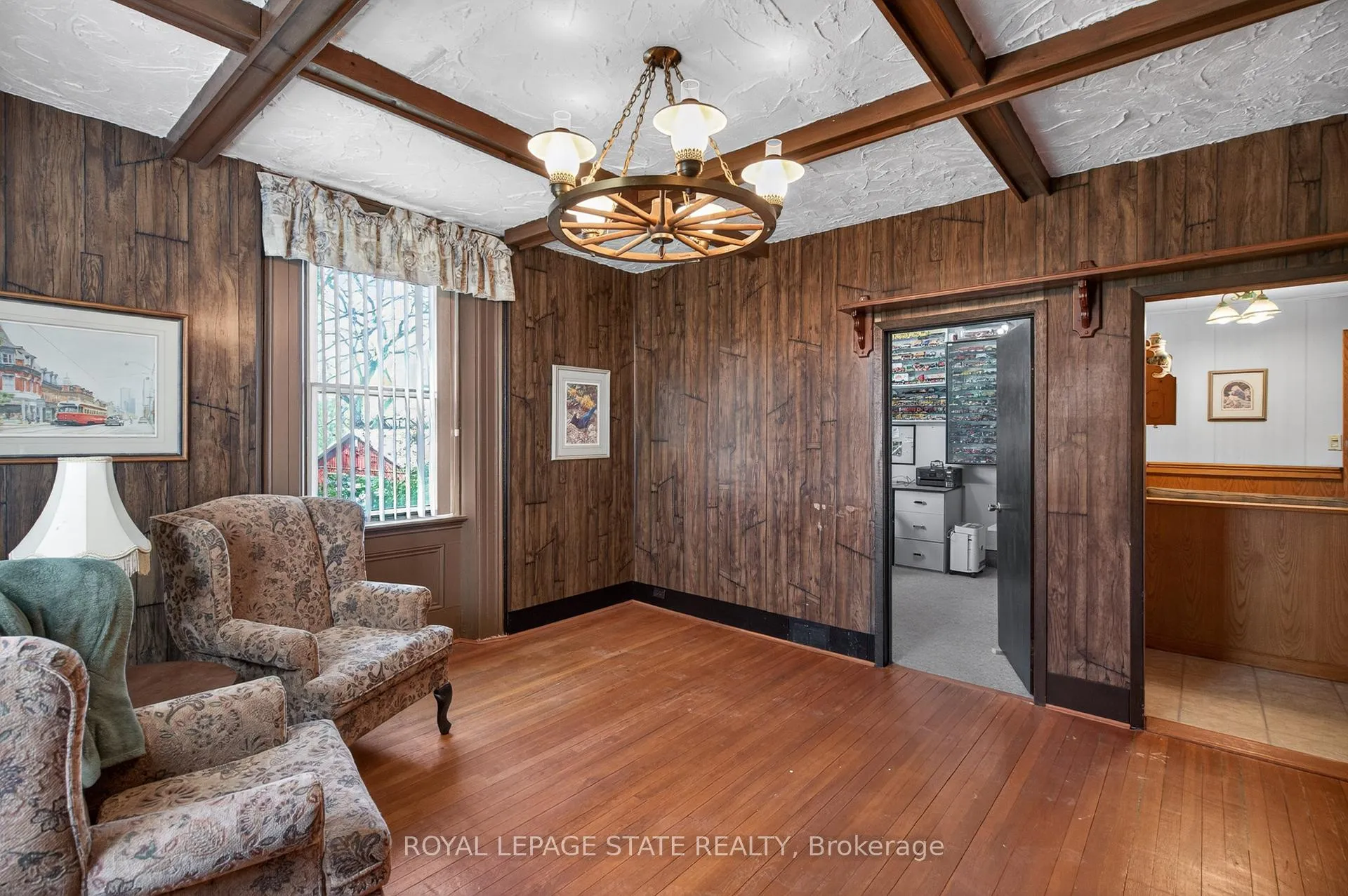 Photo 11 of 8011 Leeming Road, Hamilton, Rural Glanbrook — HOMEH