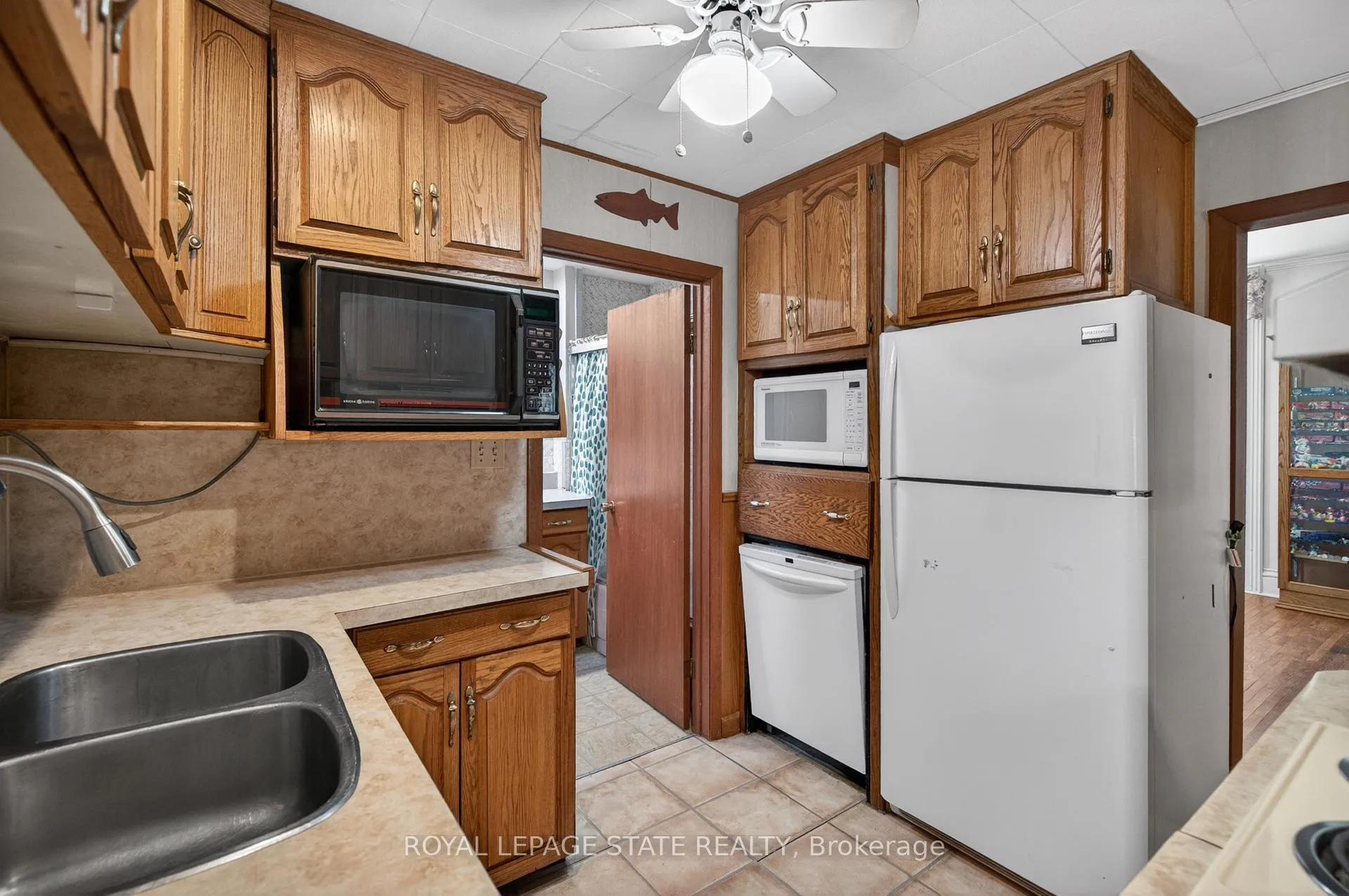 Photo 15 of 8011 Leeming Road, Hamilton, Rural Glanbrook — HOMEH