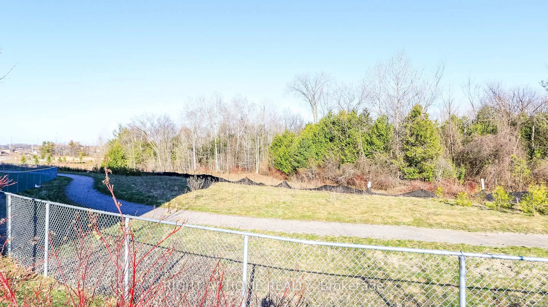 Photo 10 of Unit 510, 5 Chef Lane, Barrie, Rural Barrie Southeast — HOMEH