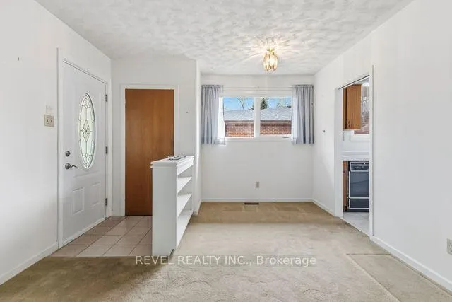 Photo 6 of 14 Masefield Crescent, London, East I — HOMEH