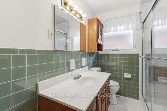 Photo 14 of 14 Masefield Crescent, London, East I — HOMEH