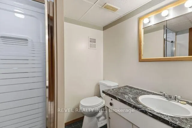 Photo 27 of 14 Masefield Crescent, London, East I — HOMEH