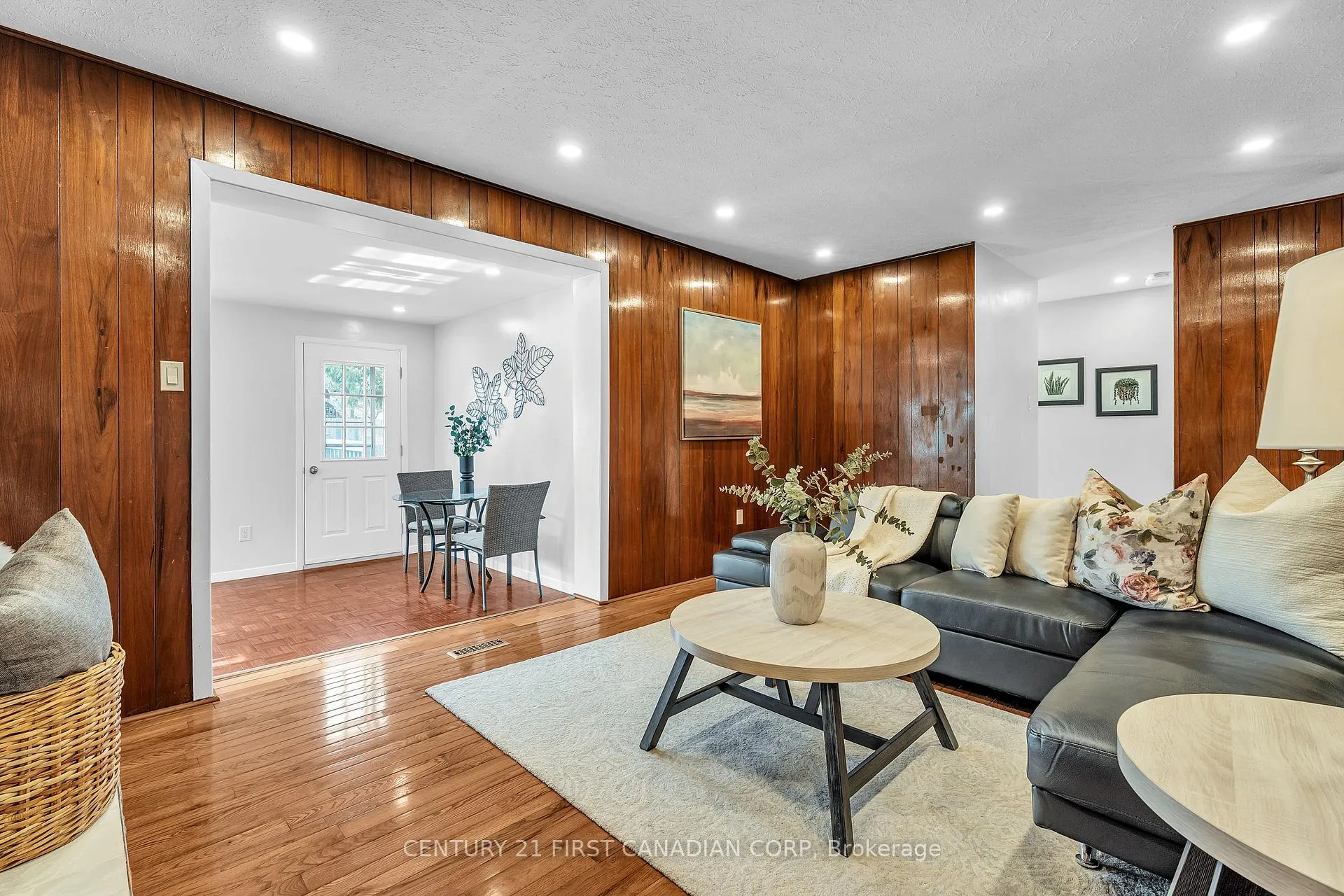 Photo 20 of 814 Grenfell Drive, London, North C — HOMEH