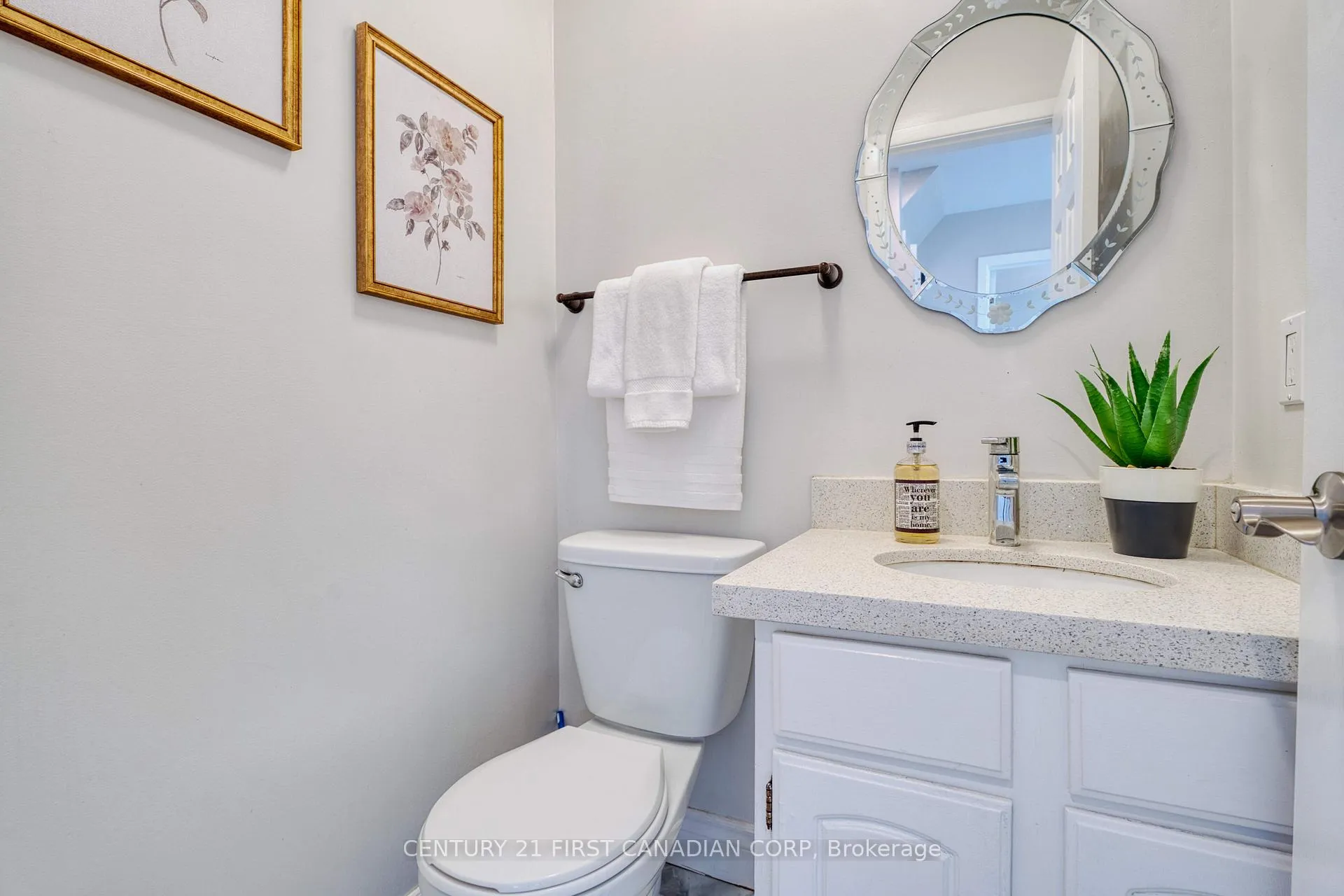 Photo 23 of 814 Grenfell Drive, London, North C — HOMEH