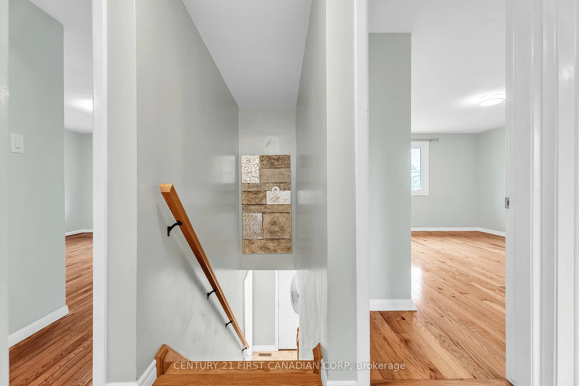 Photo 25 of 814 Grenfell Drive, London, North C — HOMEH