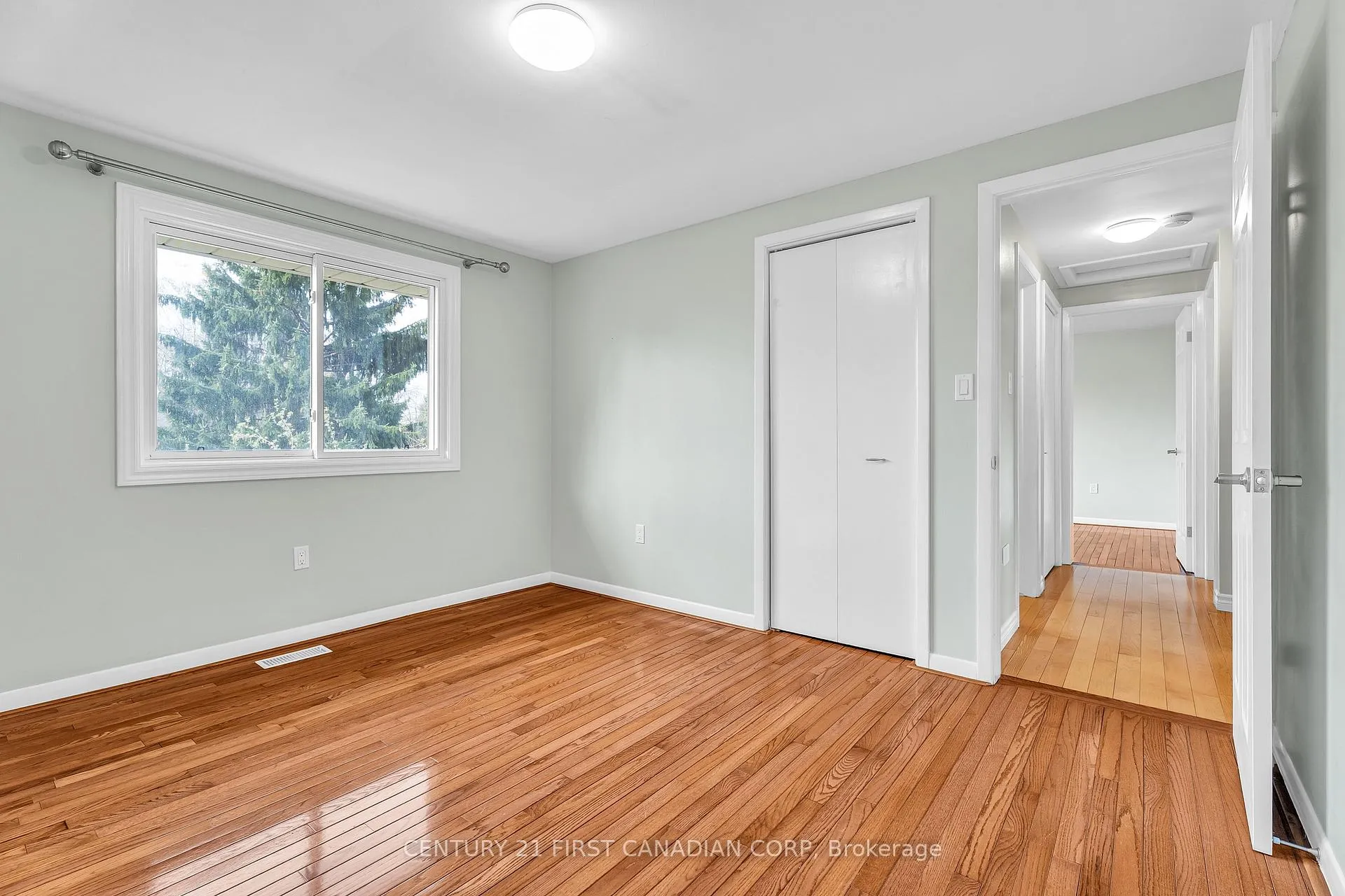 Photo 30 of 814 Grenfell Drive, London, North C — HOMEH