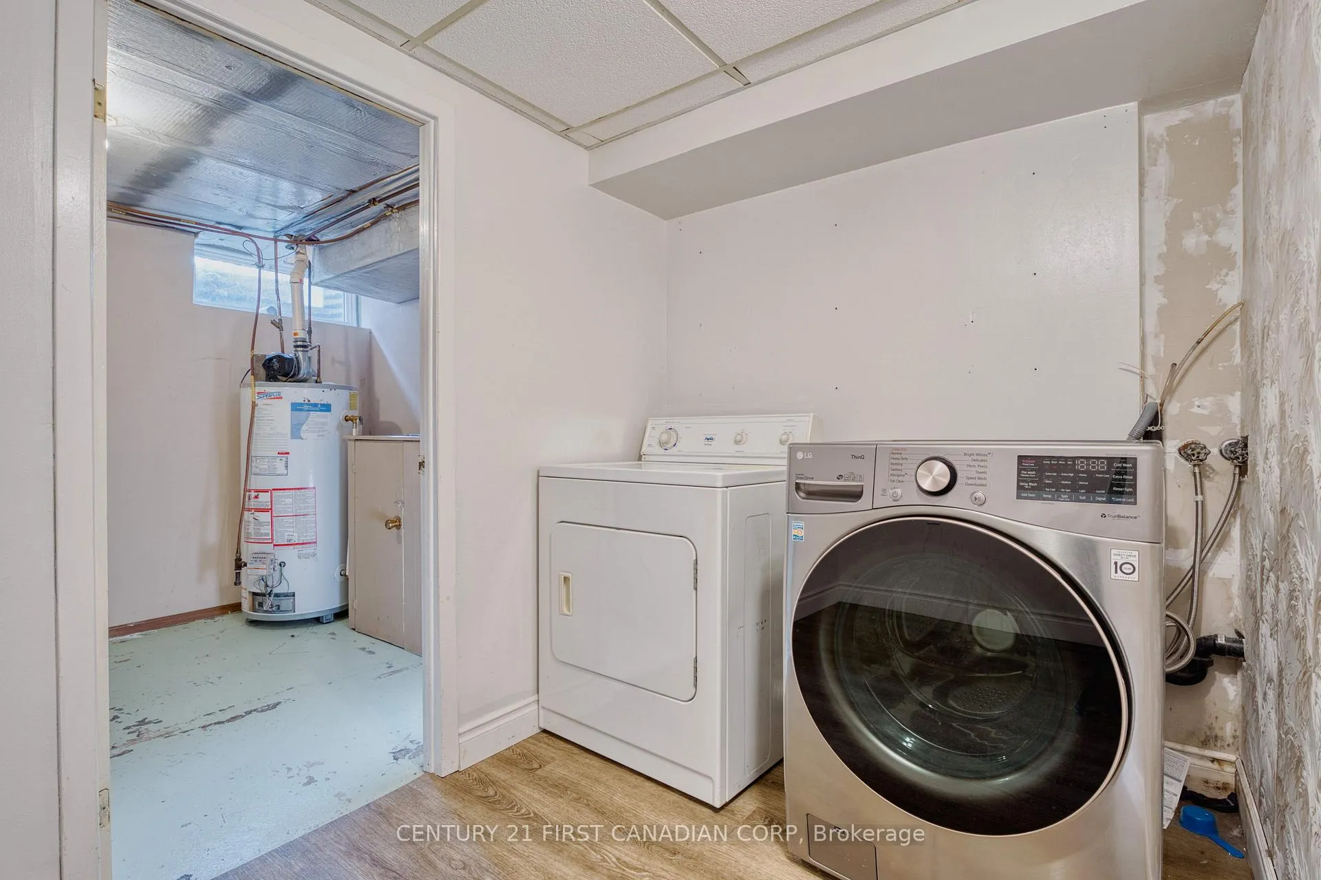 Photo 41 of 814 Grenfell Drive, London, North C — HOMEH