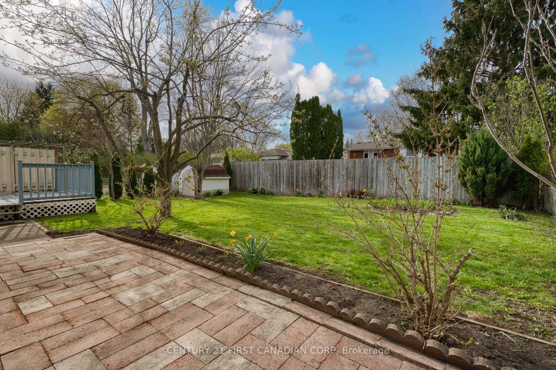 Photo 44 of 814 Grenfell Drive, London, North C — HOMEH