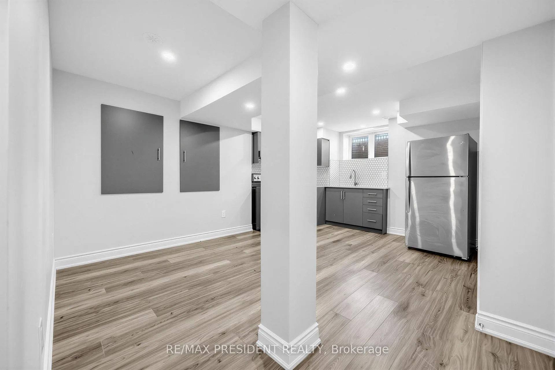 Photo 6 of Unit 14, 50 Edinburgh Drive, Brampton, Bram West — HOMEH