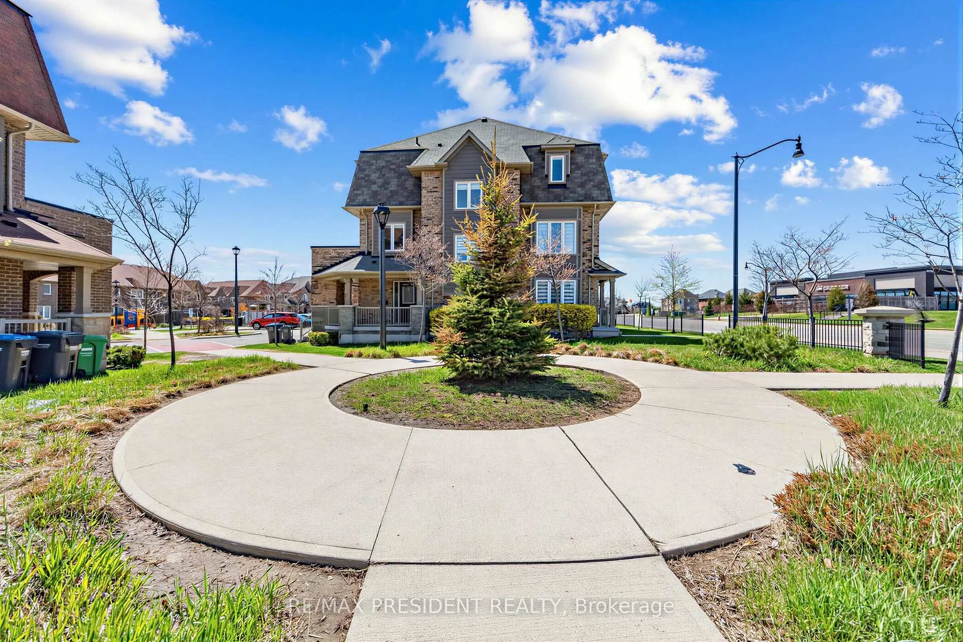 Photo 22 of Unit 14, 50 Edinburgh Drive, Brampton, Bram West — HOMEH