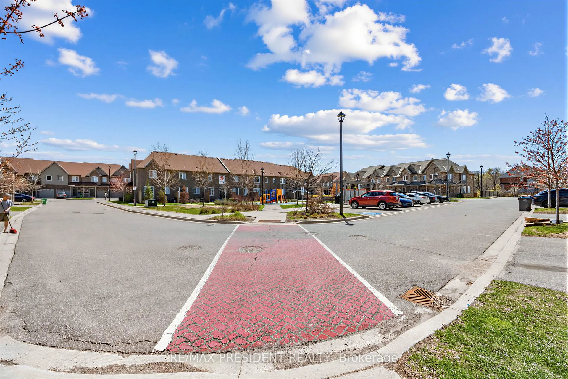 Photo 23 of Unit 14, 50 Edinburgh Drive, Brampton, Bram West — HOMEH