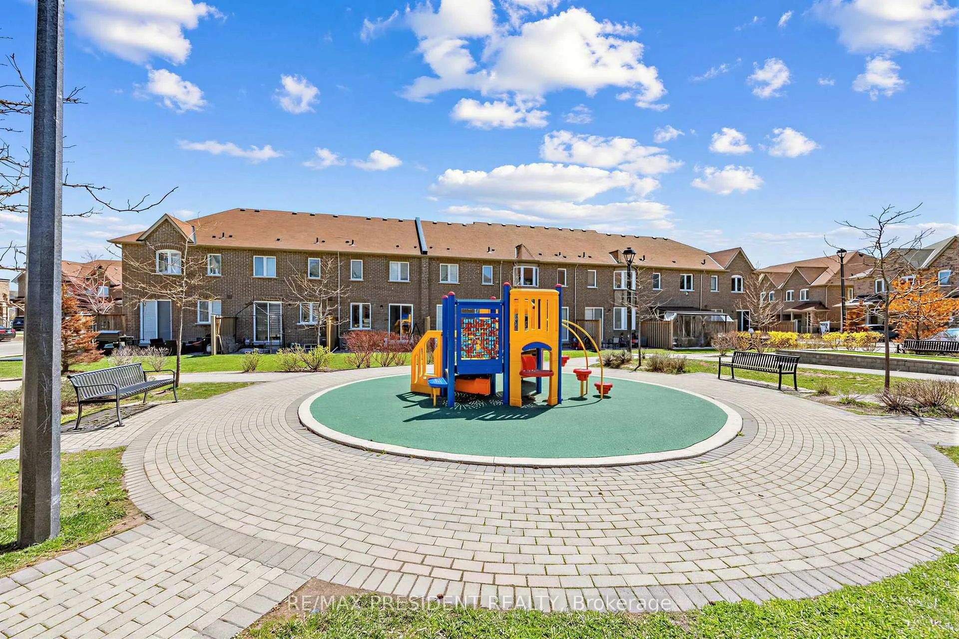 Photo 24 of Unit 14, 50 Edinburgh Drive, Brampton, Bram West — HOMEH