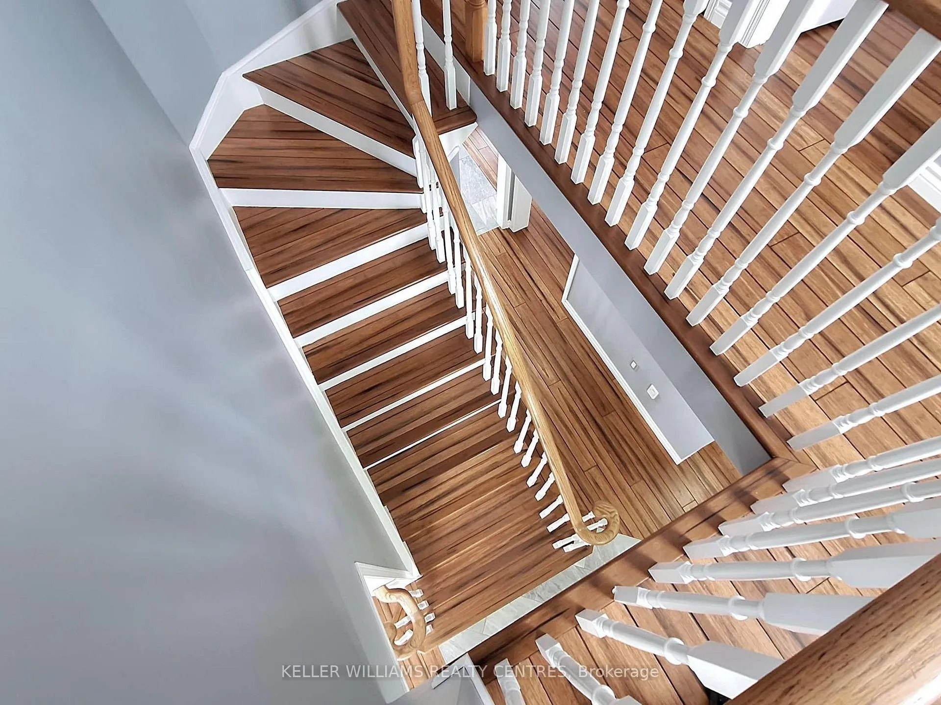 Photo 15 of 1184 Leslie Drive, Innisfil, Alcona — HOMEH