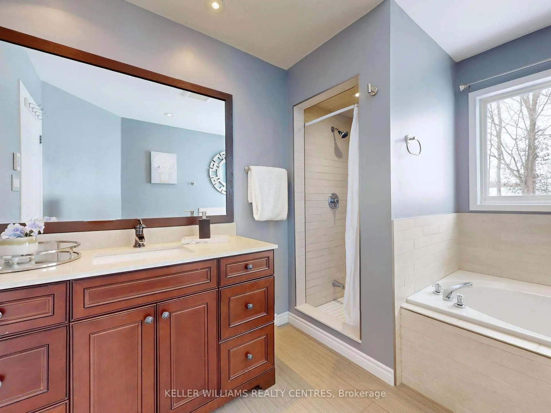 Photo 17 of 1184 Leslie Drive, Innisfil, Alcona — HOMEH