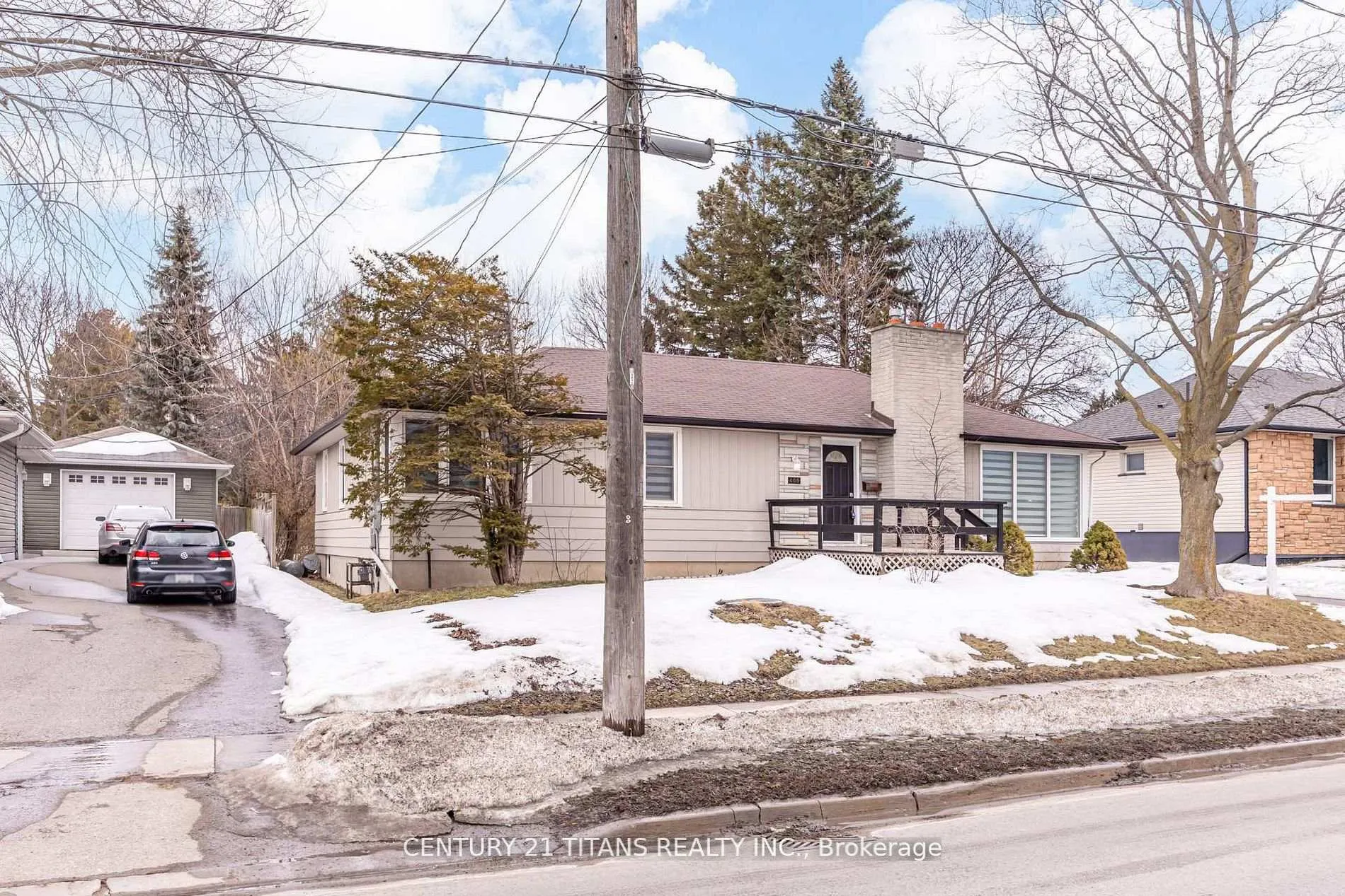 Photo 3 of 405 Anderson Street, Whitby, Blue Grass Meadows — HOMEH