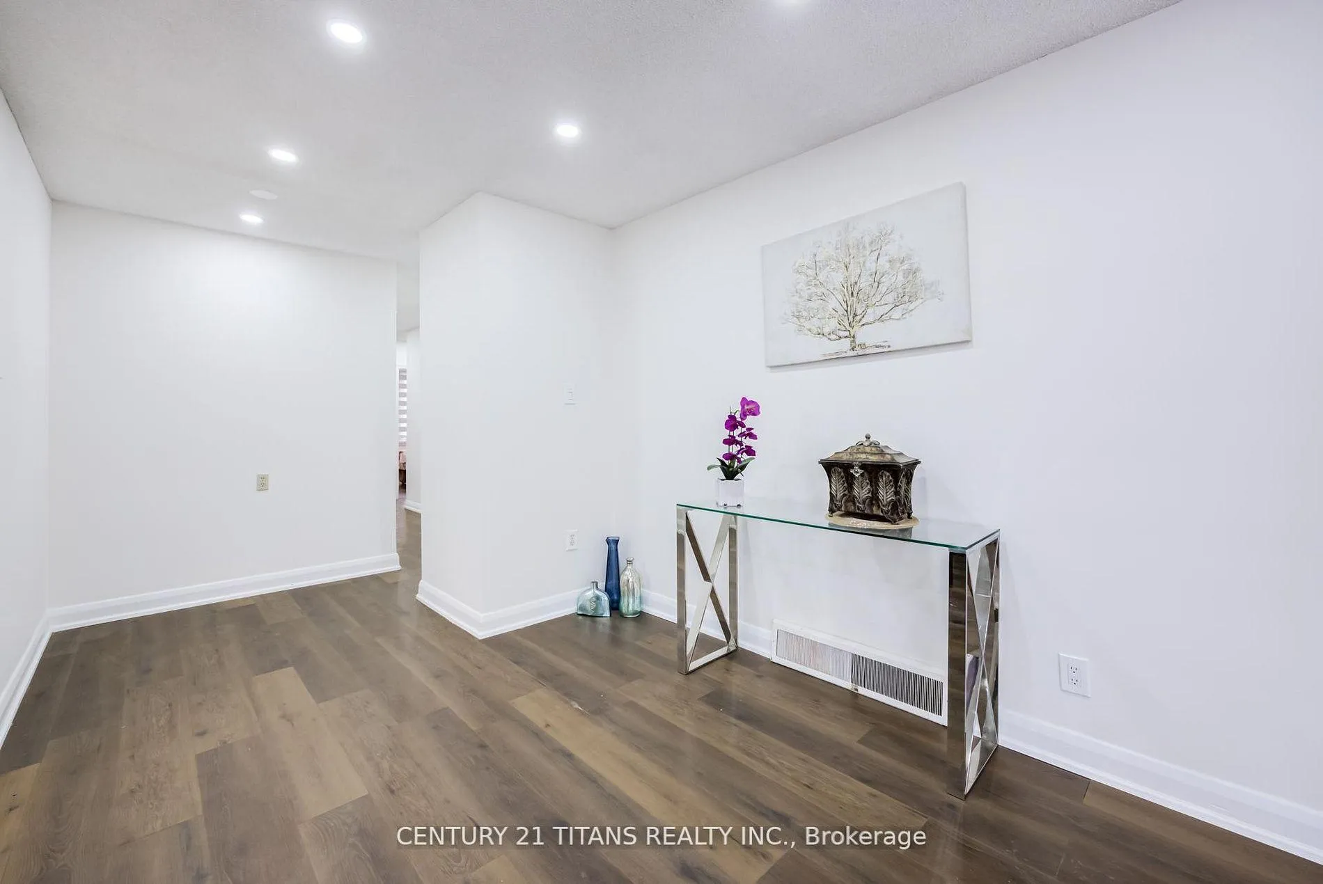 Photo 9 of 405 Anderson Street, Whitby, Blue Grass Meadows — HOMEH