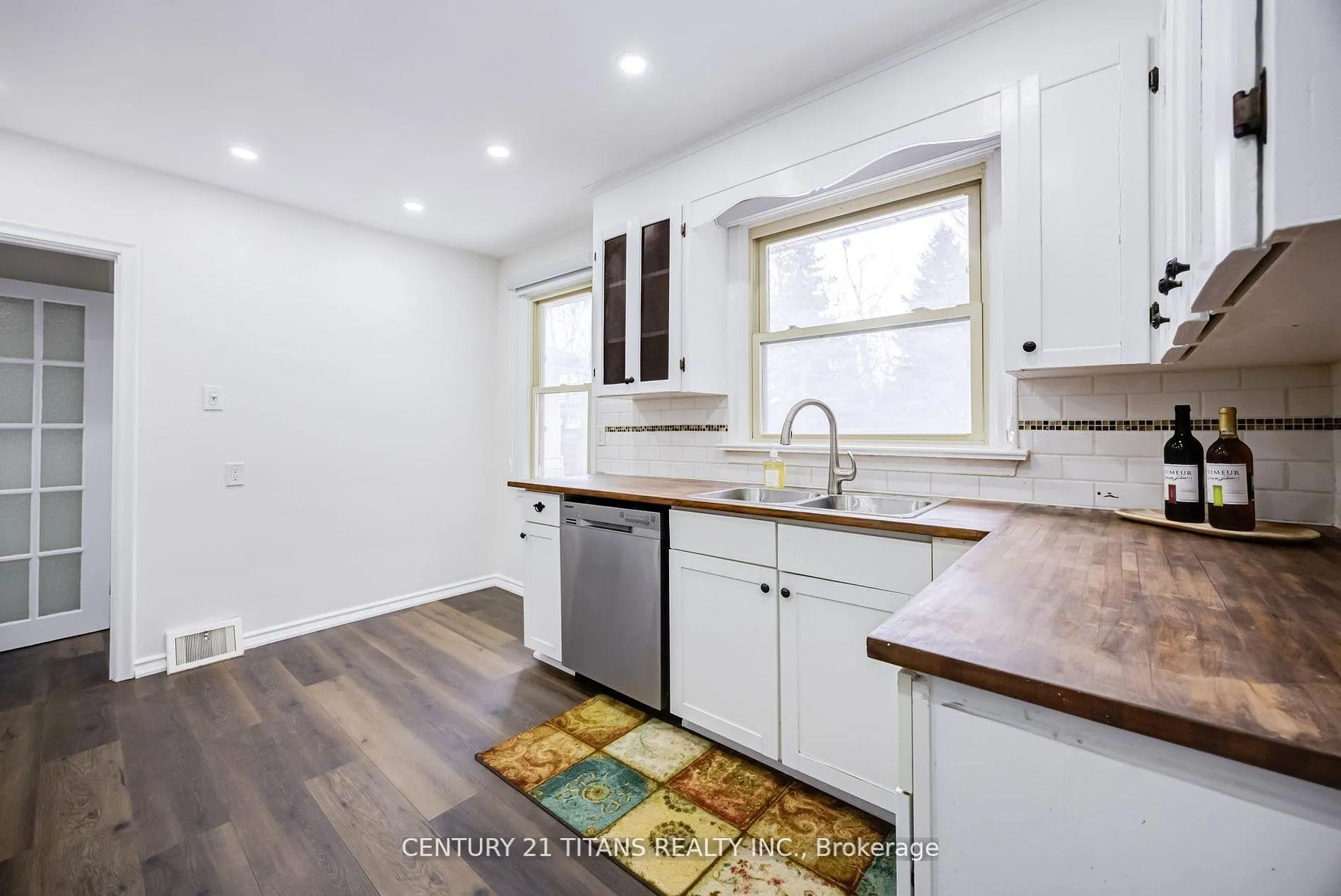 Photo 20 of 405 Anderson Street, Whitby, Blue Grass Meadows — HOMEH