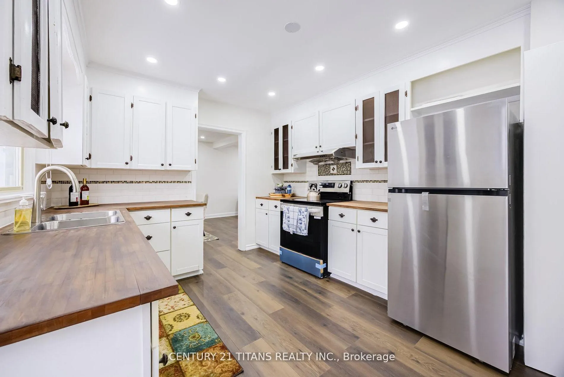 Photo 22 of 405 Anderson Street, Whitby, Blue Grass Meadows — HOMEH