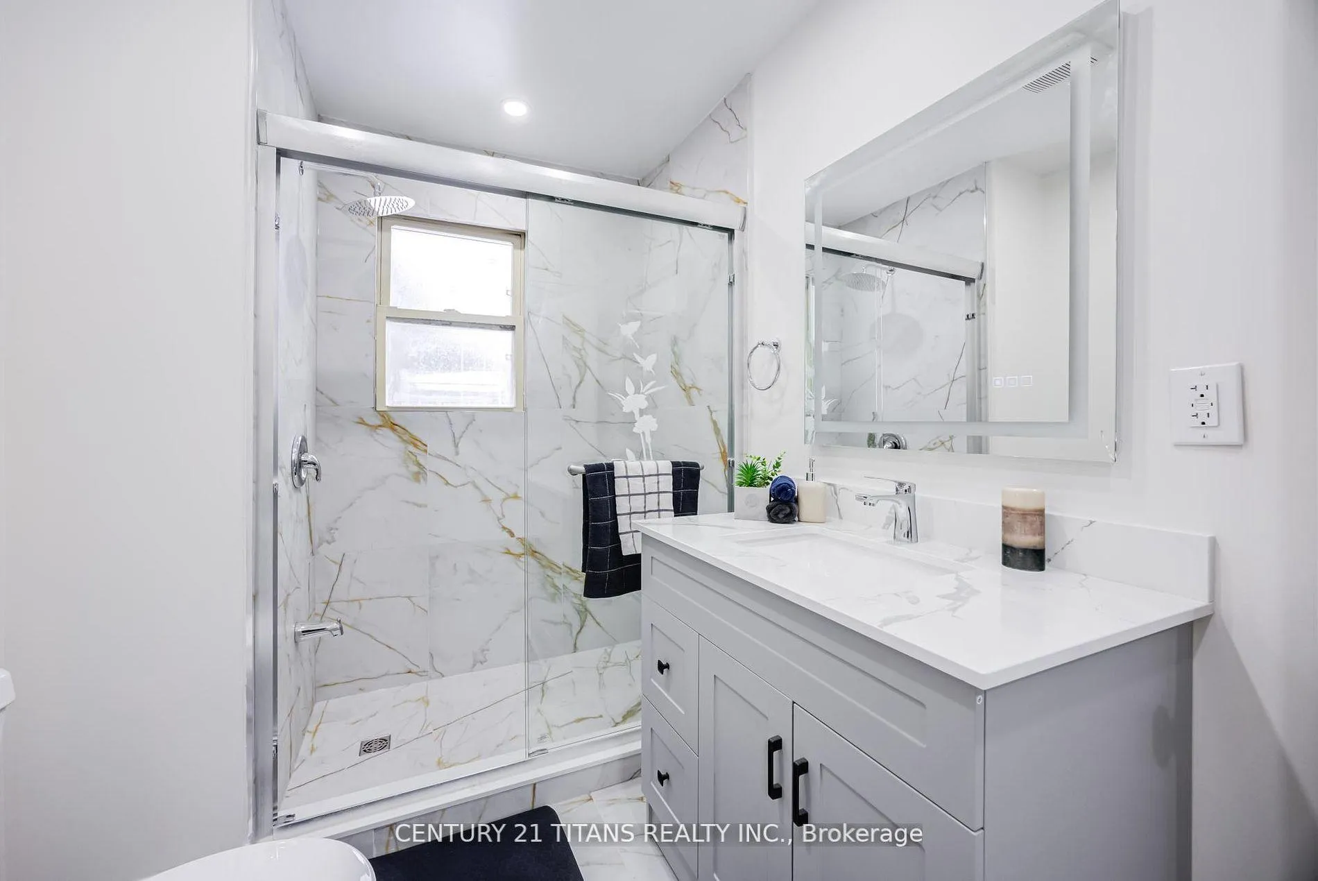 Photo 28 of 405 Anderson Street, Whitby, Blue Grass Meadows — HOMEH