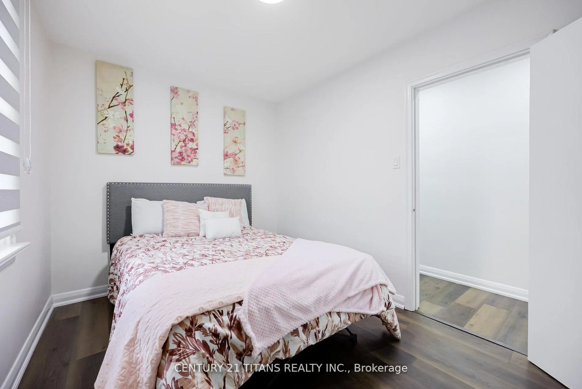 Photo 33 of 405 Anderson Street, Whitby, Blue Grass Meadows — HOMEH