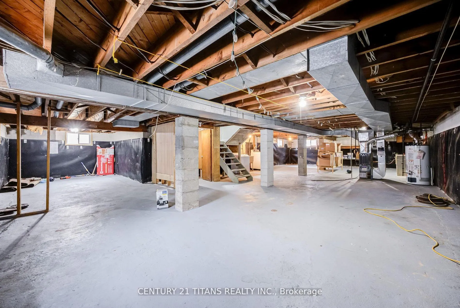 Photo 40 of 405 Anderson Street, Whitby, Blue Grass Meadows — HOMEH