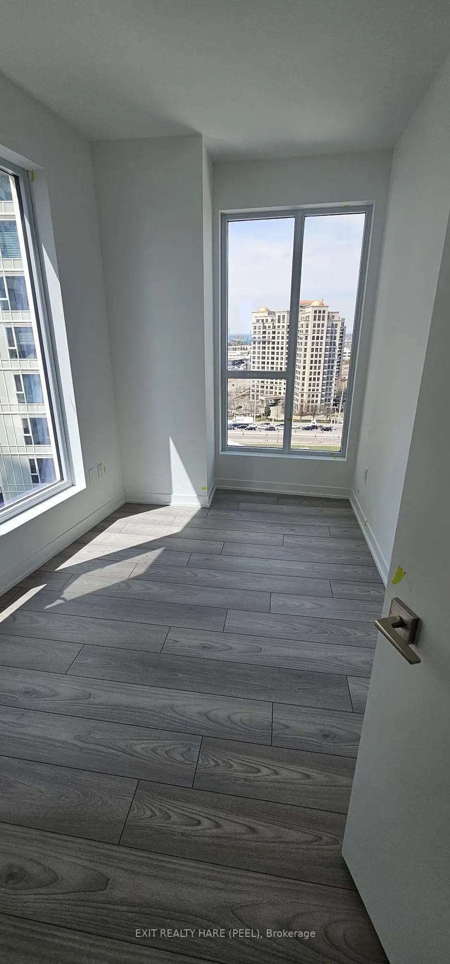 Photo 7 of Unit 1203, 474 Caldari Road, Vaughan, Concord — HOMEH