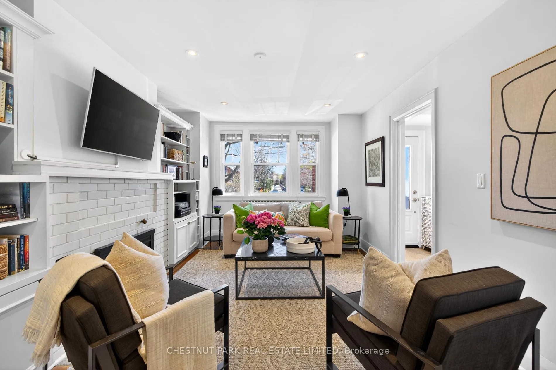 Photo 7 of 44 Harwood Road, Toronto, Mount Pleasant East — HOMEH