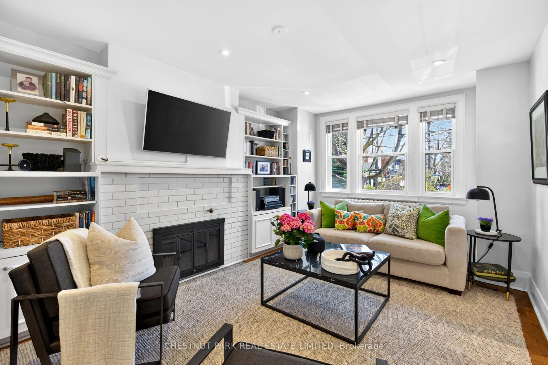 Photo 8 of 44 Harwood Road, Toronto, Mount Pleasant East — HOMEH