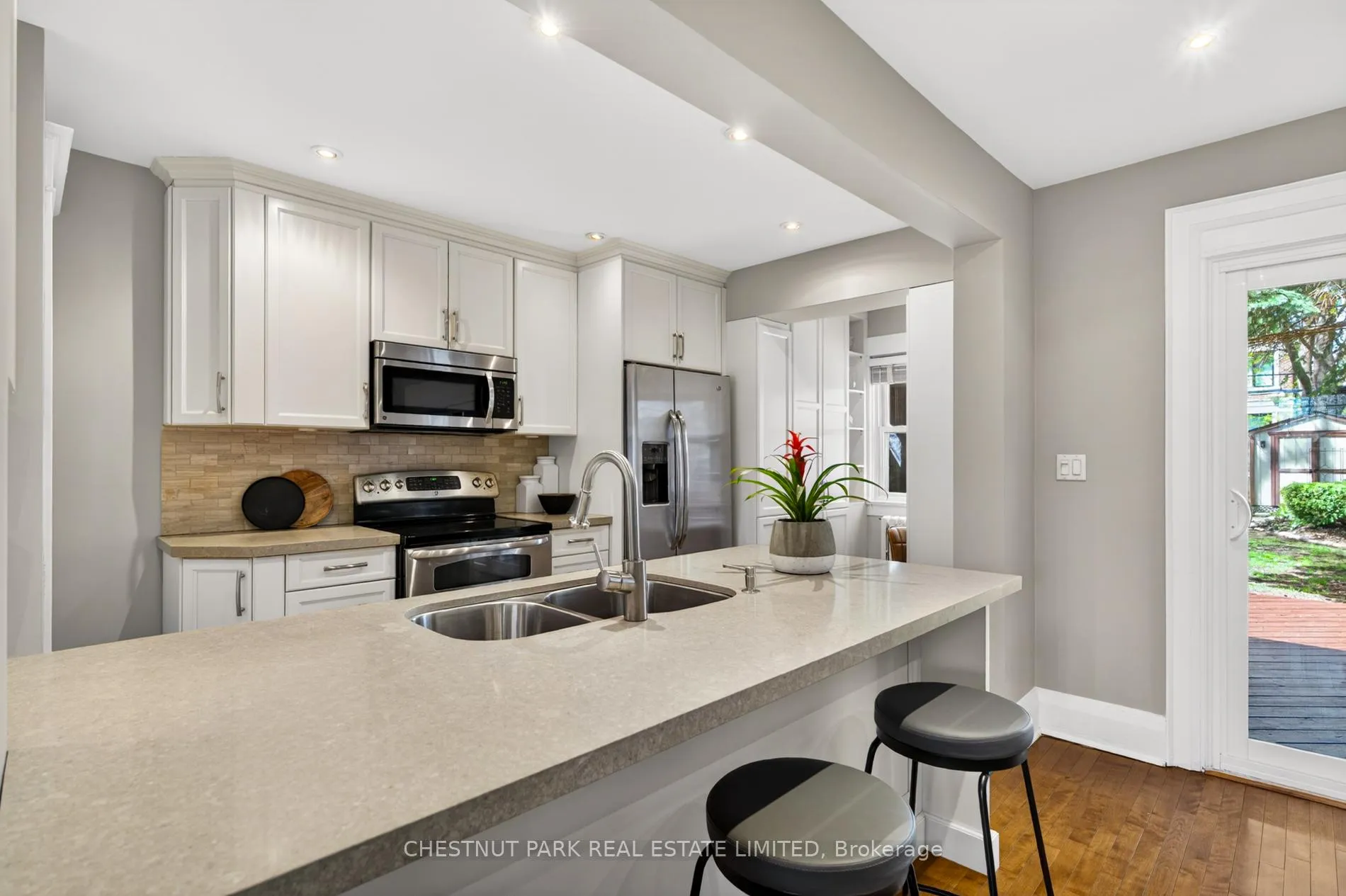 Photo 11 of 44 Harwood Road, Toronto, Mount Pleasant East — HOMEH