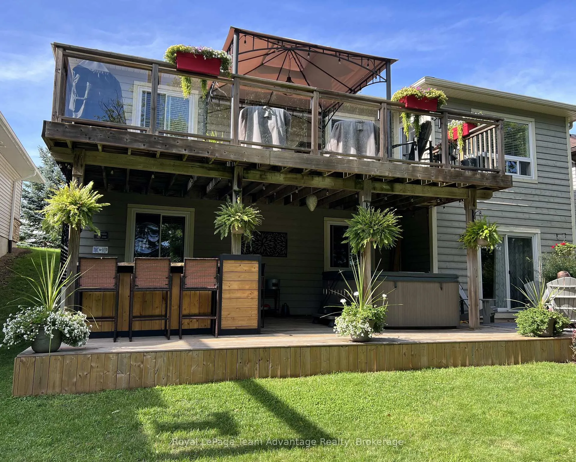 Photo 2 of 8 Avery Court, Parry Sound — HOMEH