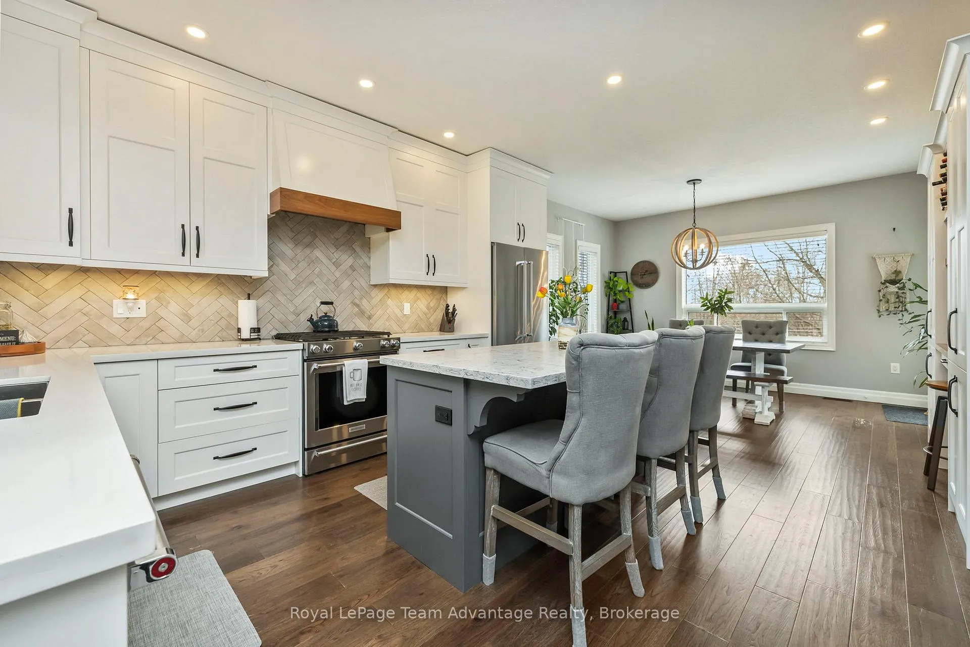 Photo 10 of 8 Avery Court, Parry Sound — HOMEH