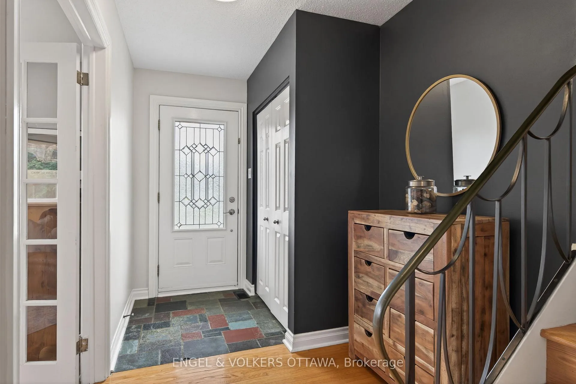 Photo 3 of 1774 Playfair Drive, Ottawa, Playfair Park — HOMEH