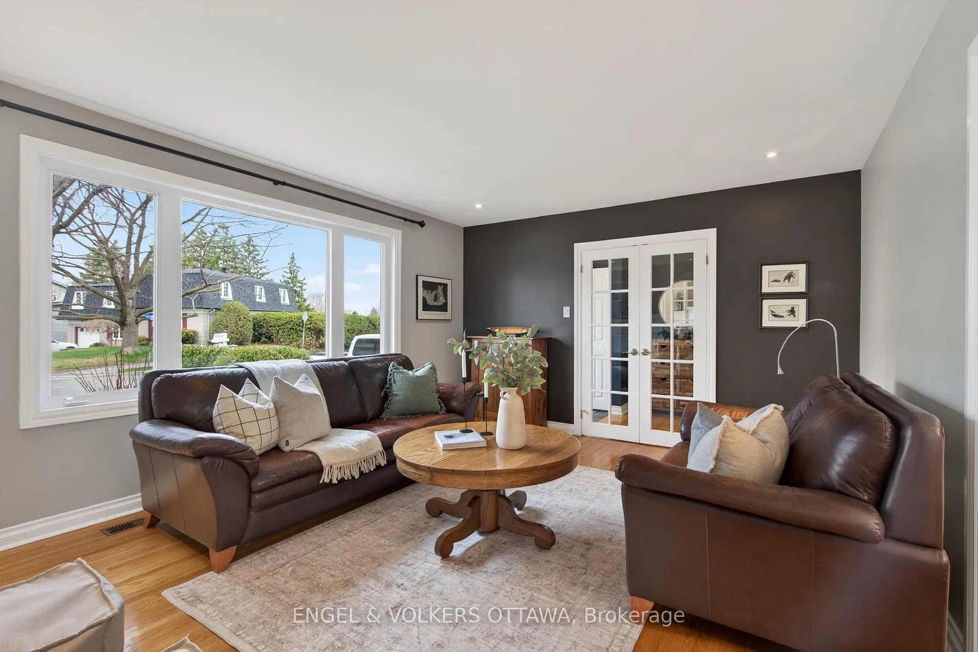 Photo 8 of 1774 Playfair Drive, Ottawa, Playfair Park — HOMEH