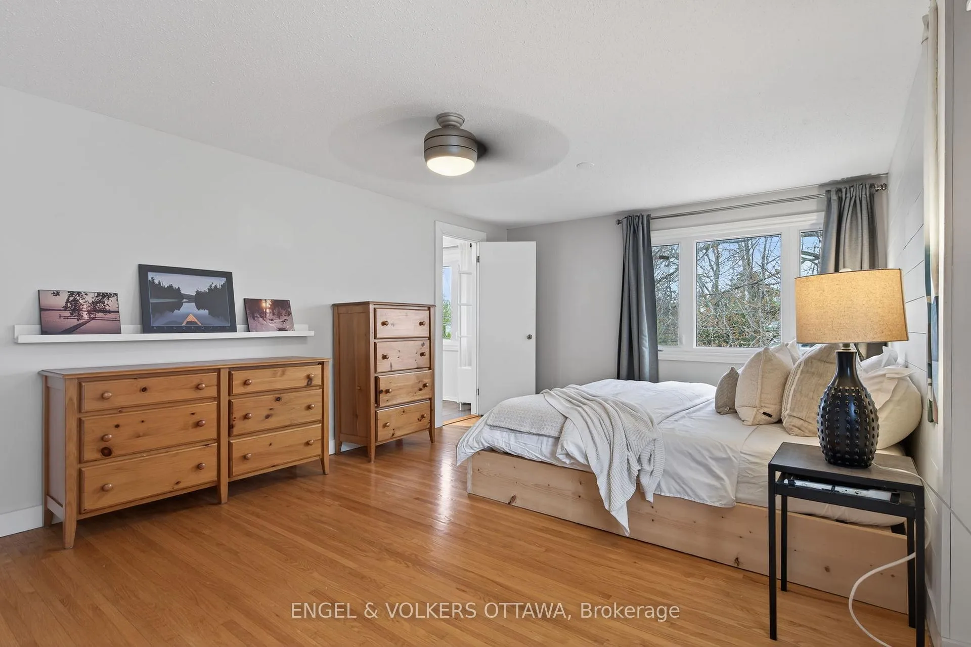 Photo 33 of 1774 Playfair Drive, Ottawa, Playfair Park — HOMEH