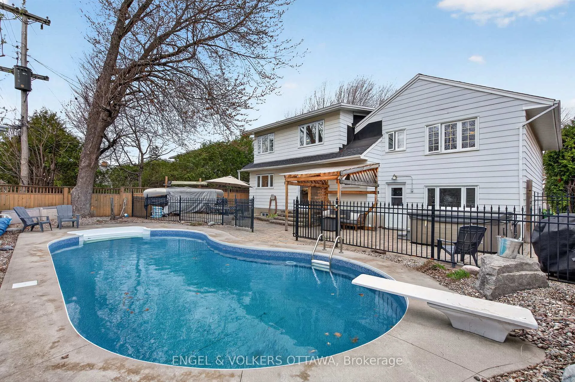 Photo 47 of 1774 Playfair Drive, Ottawa, Playfair Park — HOMEH