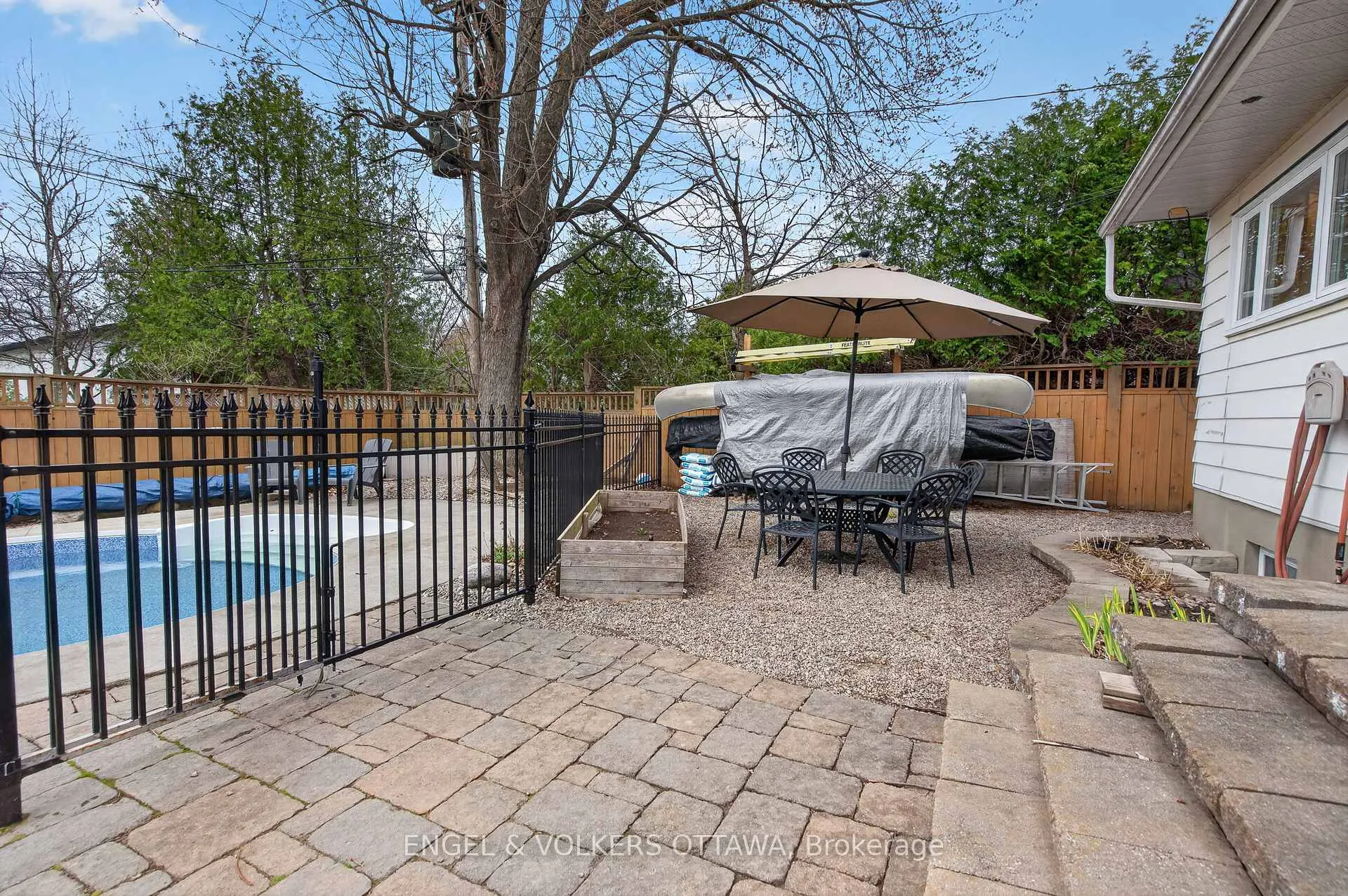 Photo 48 of 1774 Playfair Drive, Ottawa, Playfair Park — HOMEH