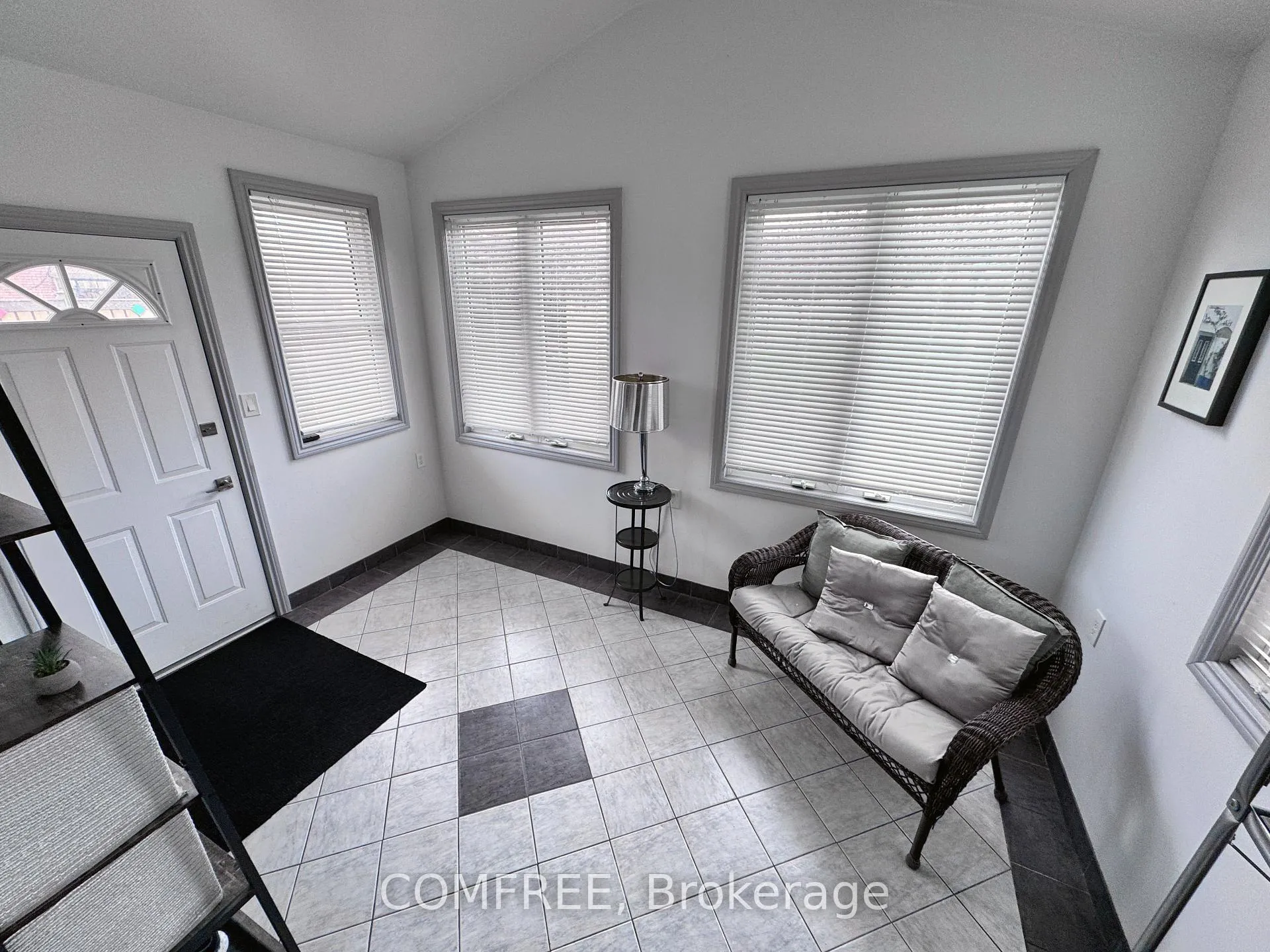 Photo 19 of 2387 Westcott Road, Windsor, Fontainbleu — HOMEH