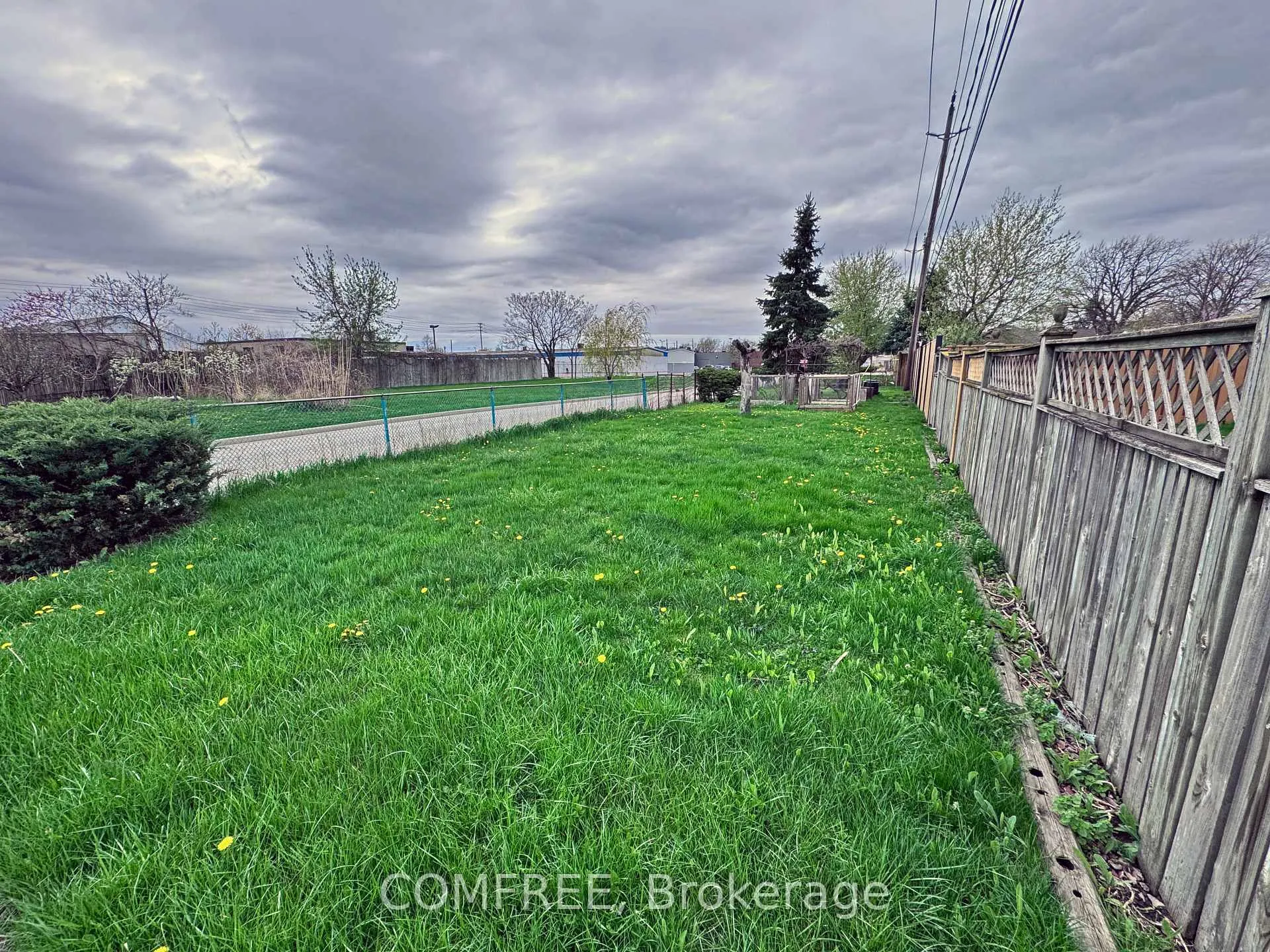 Photo 38 of 2387 Westcott Road, Windsor, Fontainbleu — HOMEH