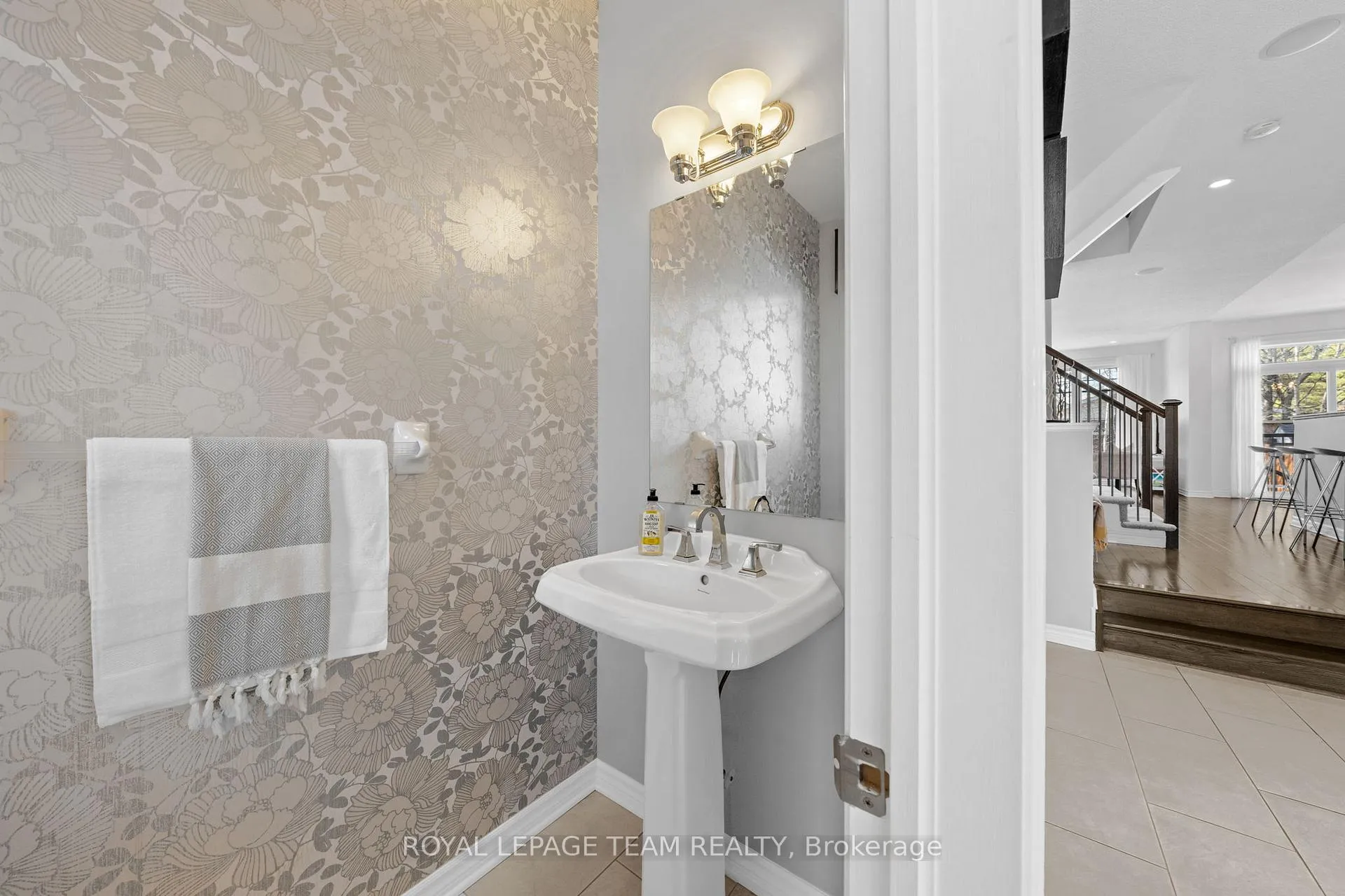 Photo 5 of 105 Abetti Ridge, Ottawa, Barrhaven - Stonebridge — HOMEH