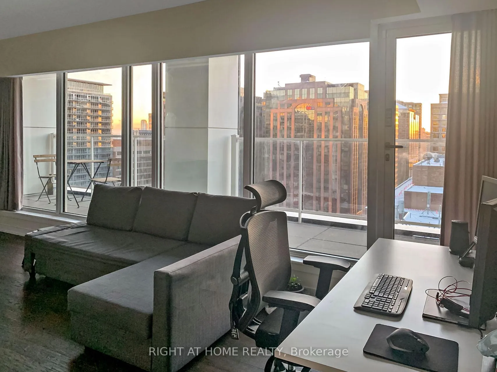 Photo 7 of Unit 1810, 199 Slater Street, Ottawa, Ottawa Centre — HOMEH
